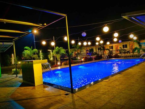 Private Swimming Pool Retreat