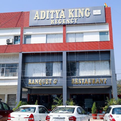 Convenient Parking Choices