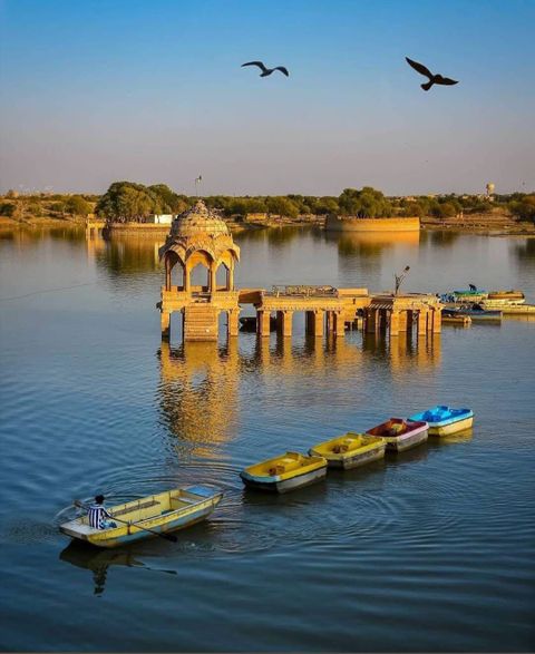 Gadisar Lake Tour from Marawi Desert Resort